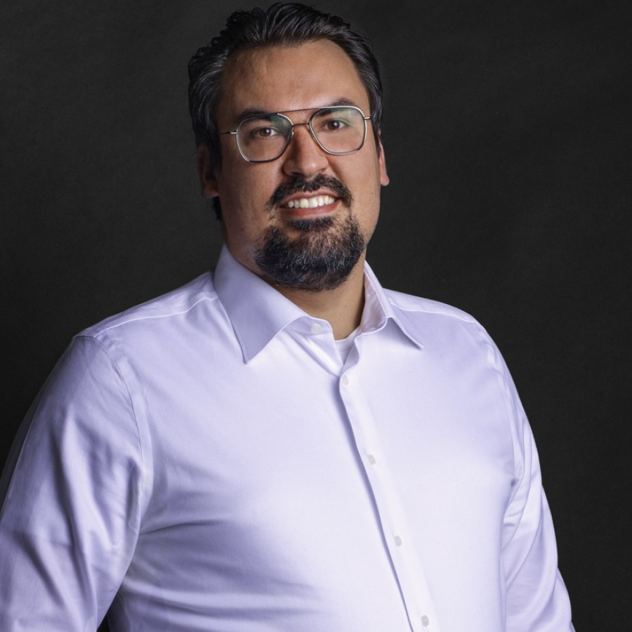 Arjan Blommestein - Senior Import Specialist